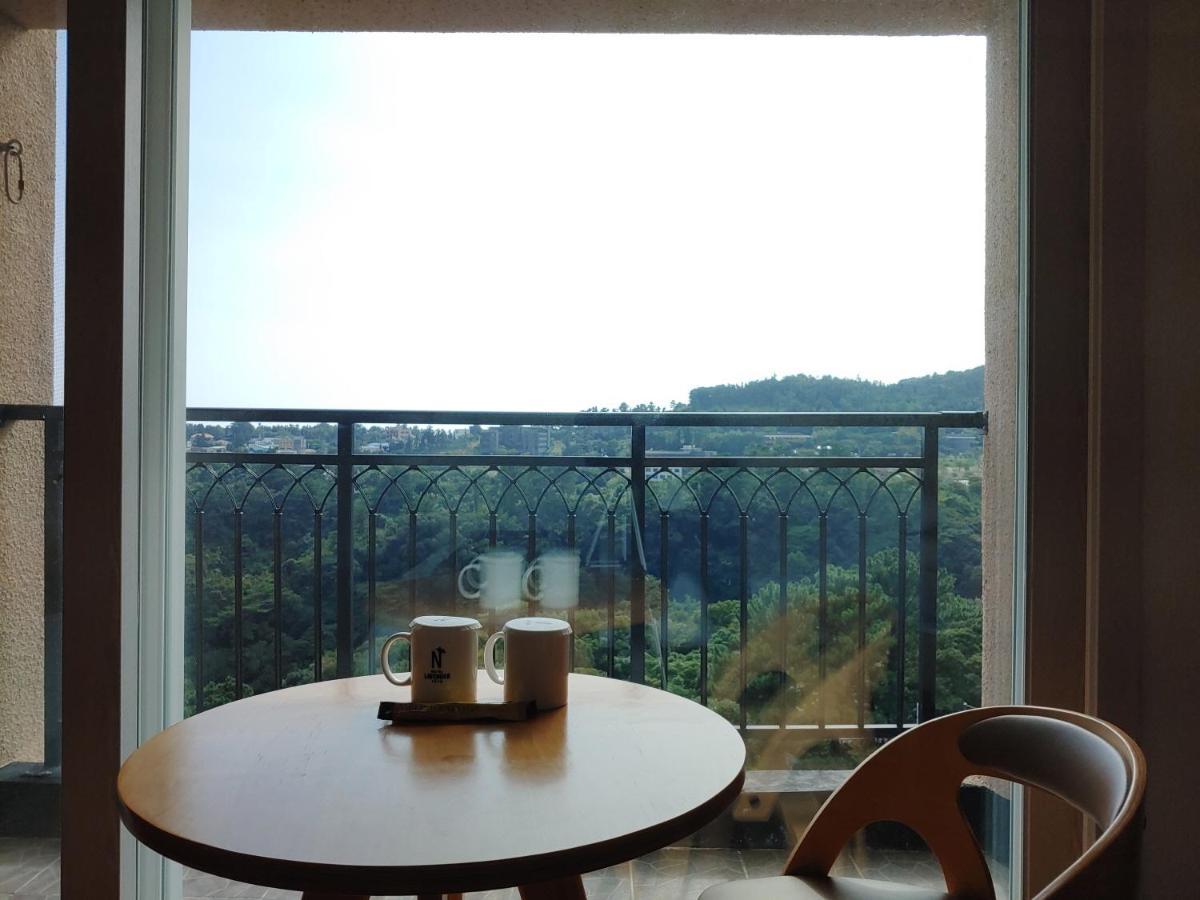 Jeju Lavender Hotel Seogwipo Dış mekan fotoğraf