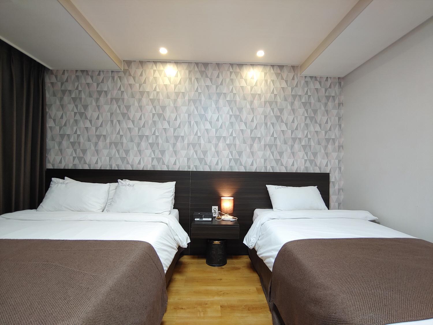 Jeju Lavender Hotel Seogwipo Dış mekan fotoğraf