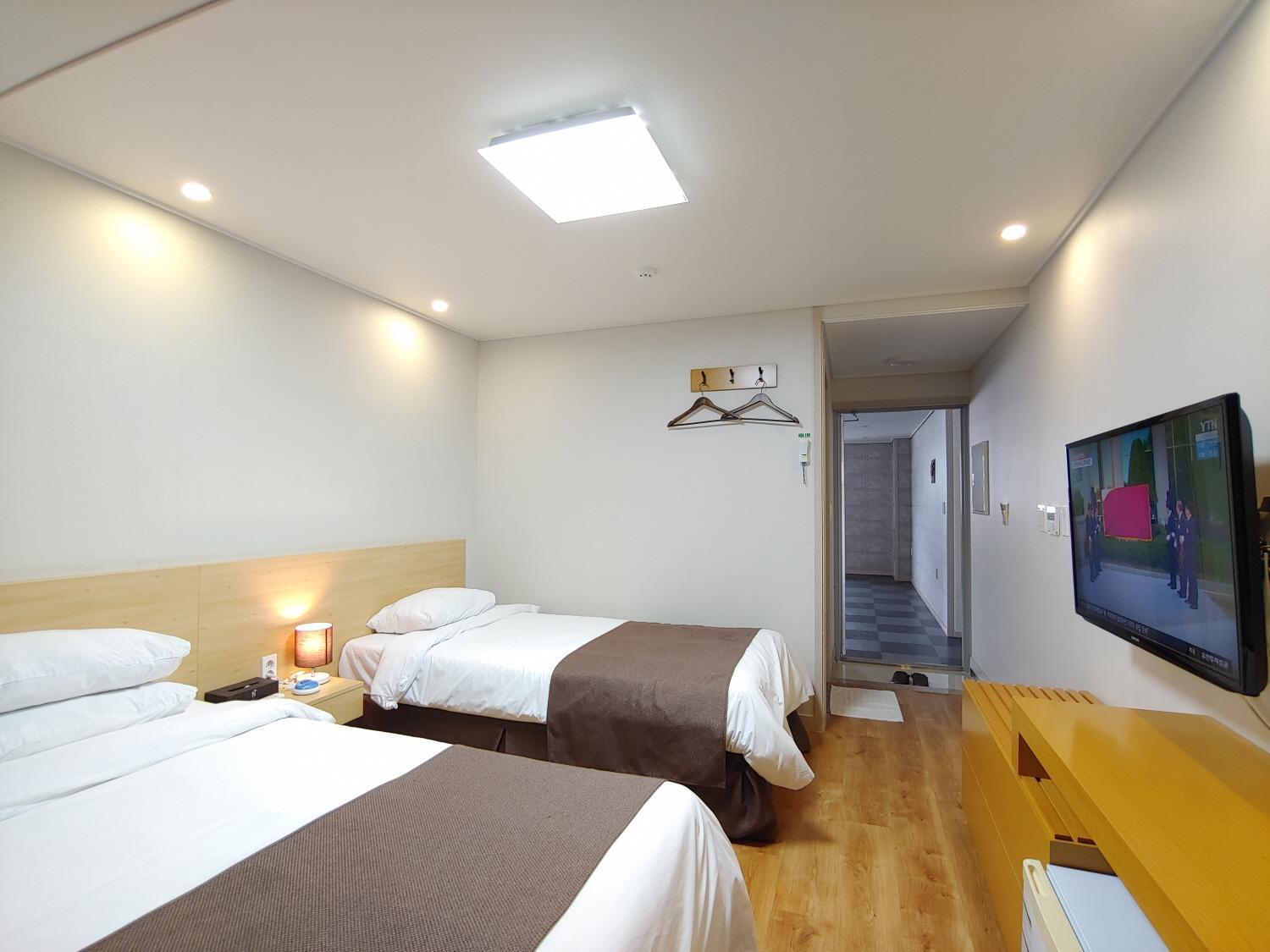 Jeju Lavender Hotel Seogwipo Dış mekan fotoğraf
