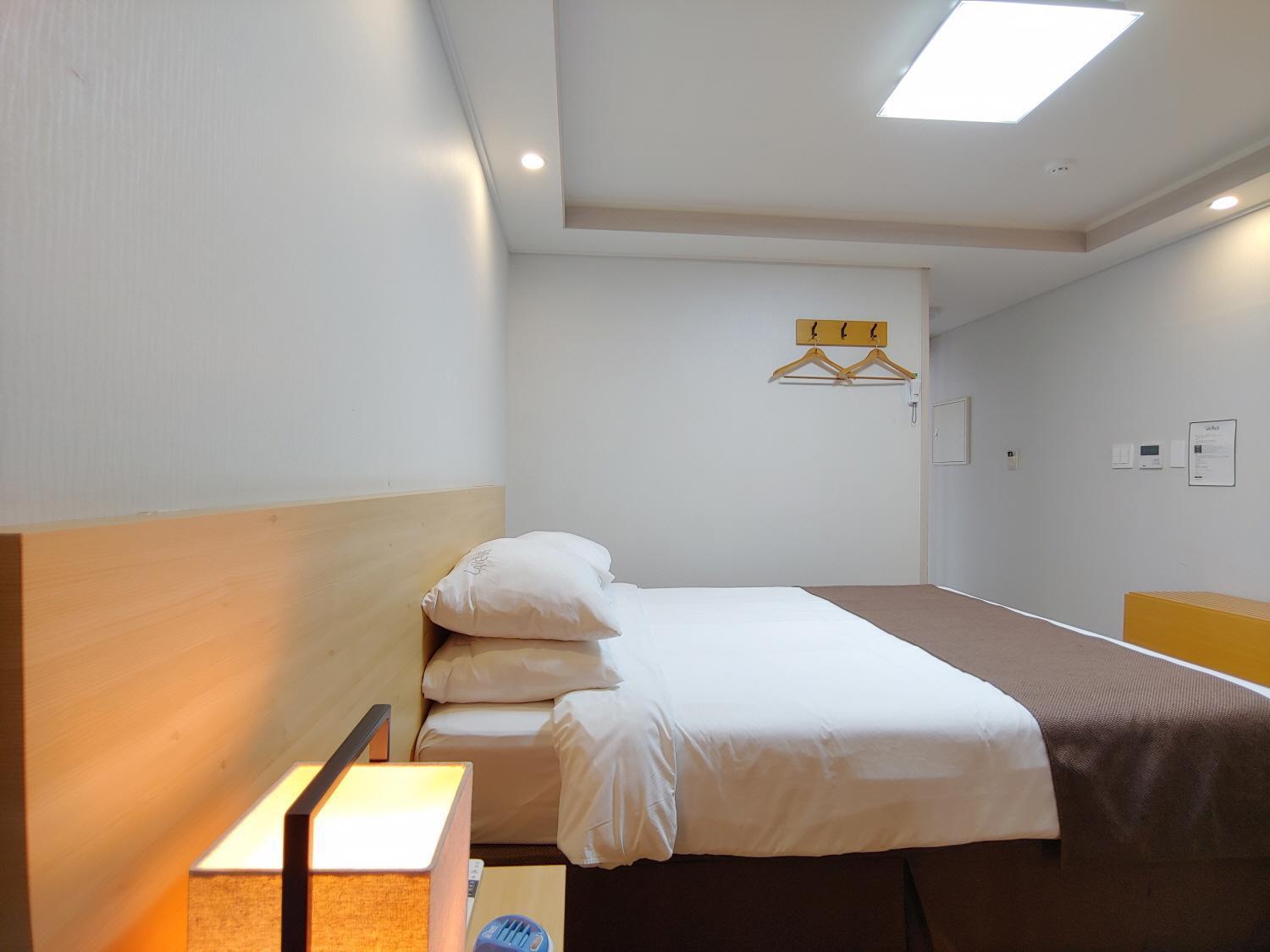 Jeju Lavender Hotel Seogwipo Dış mekan fotoğraf